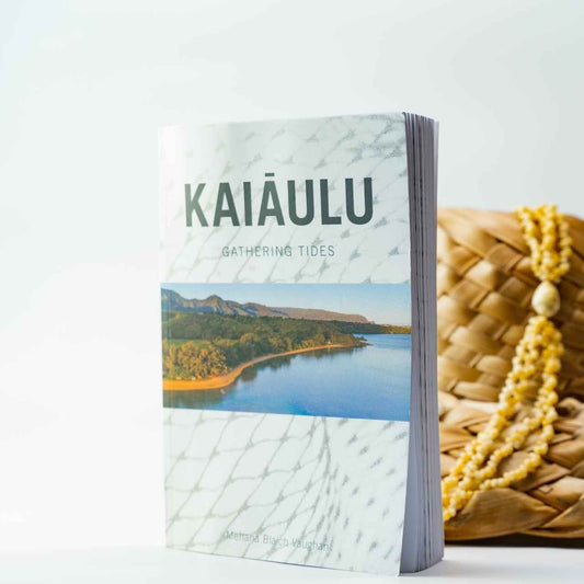 Book kaiaulu by Mehana Vaughan